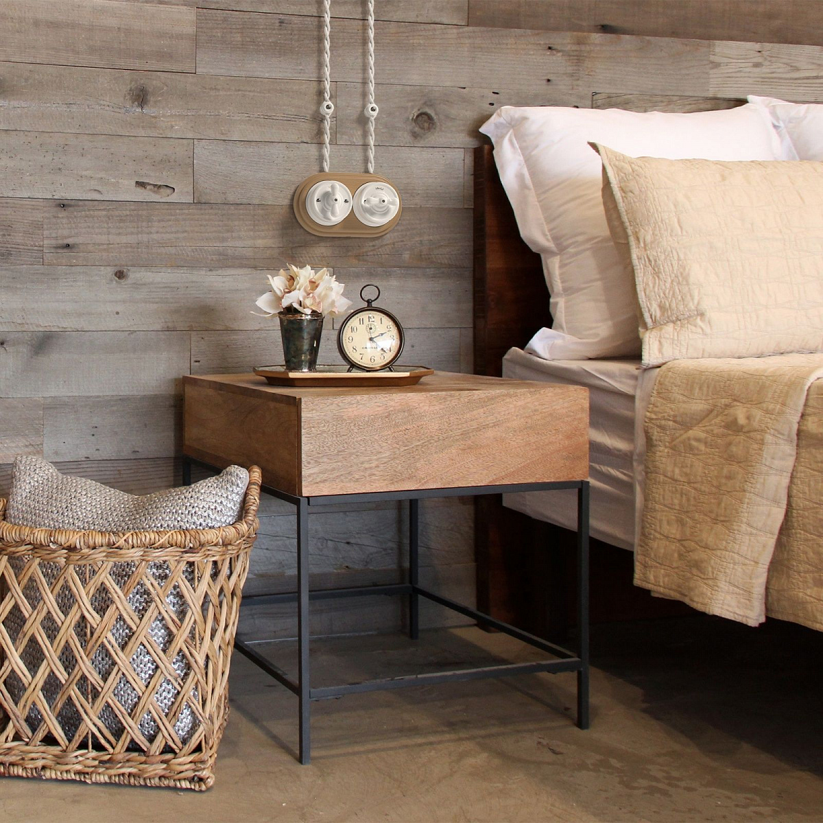 Ретро кабель витой 2х2,5 белый 20 м (под заказ) W6452301