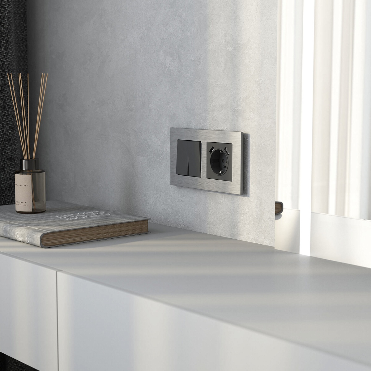 Рамка из металла на 2 поста АluMax алюминий W0023506